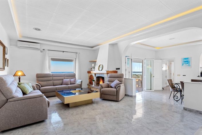 Image No.5-4 Bed Villa for sale