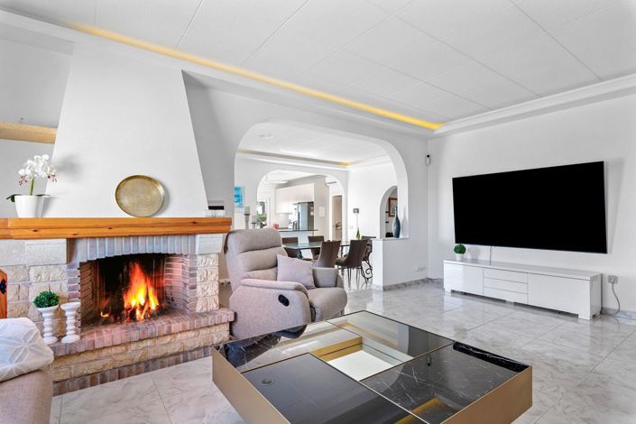 Image No.6-4 Bed Villa for sale