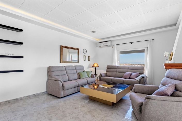 Image No.7-4 Bed Villa for sale