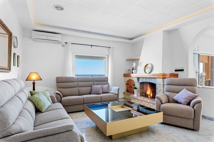 Image No.8-4 Bed Villa for sale