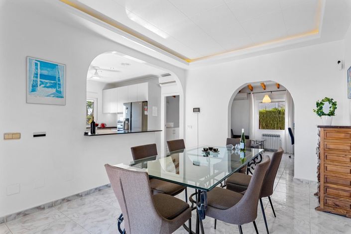 Image No.9-4 Bed Villa for sale