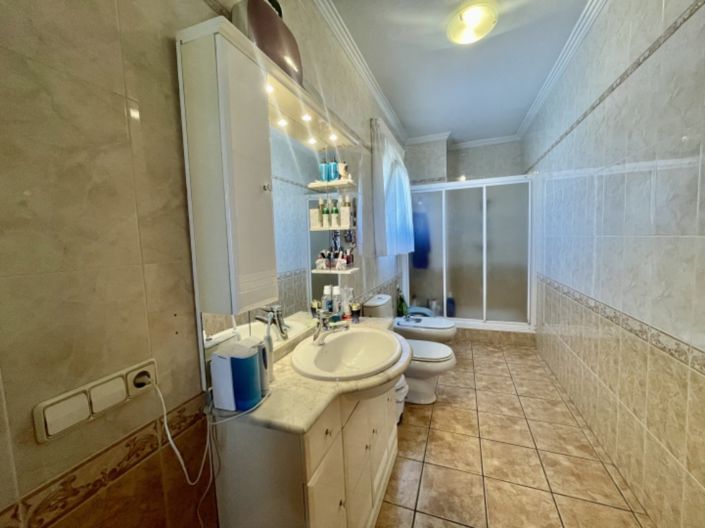 Image No.16-4 Bed Villa for sale