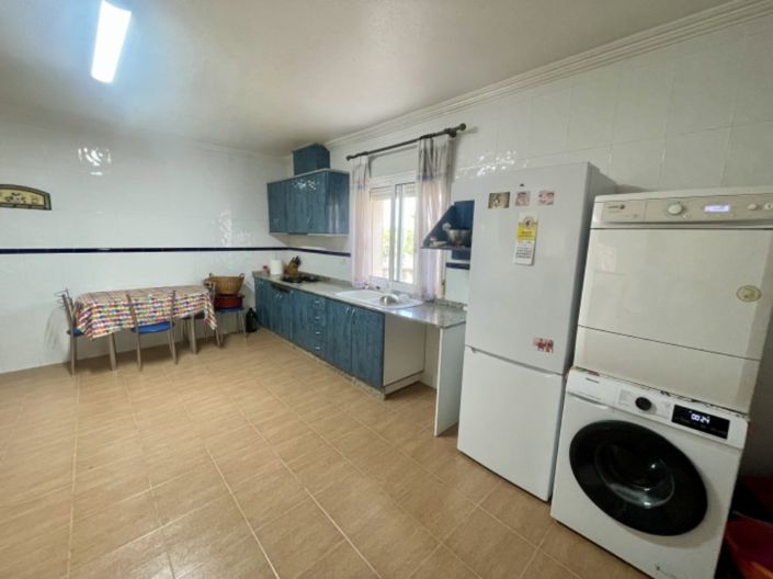 Image No.19-4 Bed Villa for sale