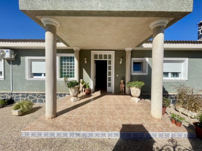 Image No.28-4 Bed Villa for sale