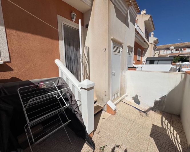 Image No.11-3 Bed Townhouse for sale