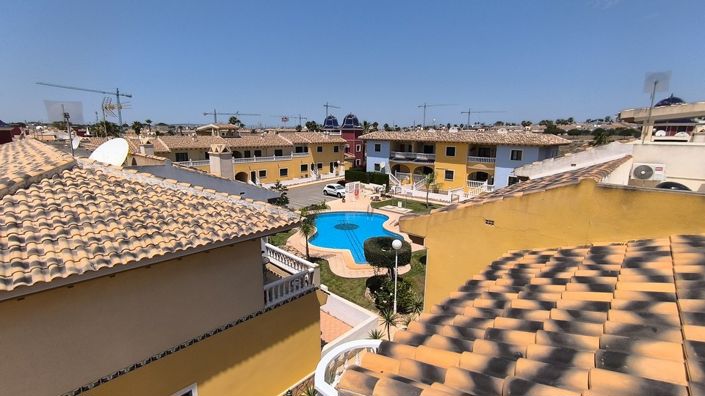 Image No.30-3 Bed Townhouse for sale