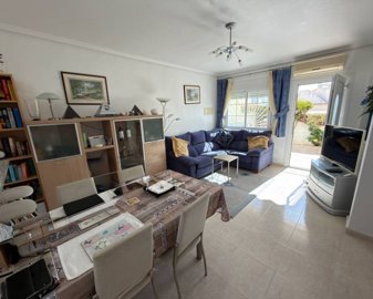 o1jjbhq576v1h9g11ioe1s351f9c2m