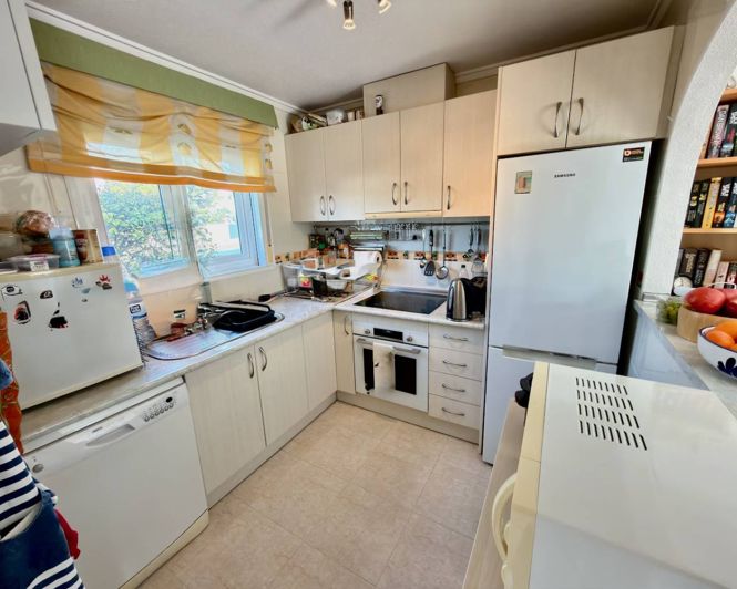 Image No.4-3 Bed Townhouse for sale