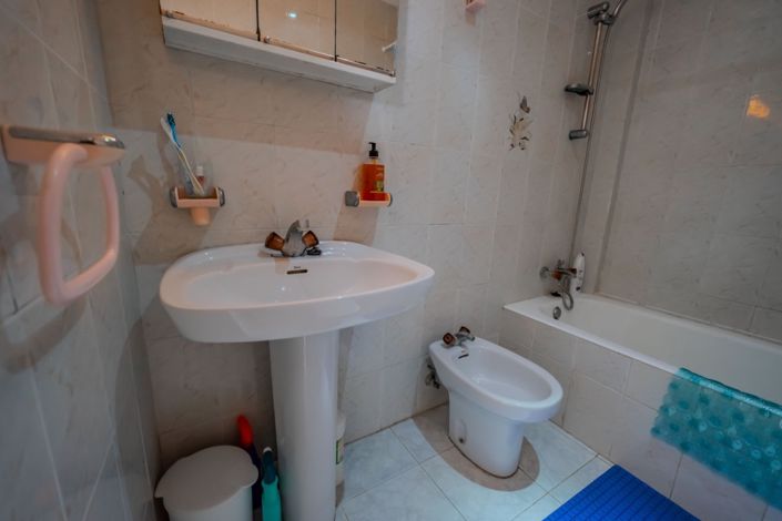 Image No.14-3 Bed Townhouse for sale