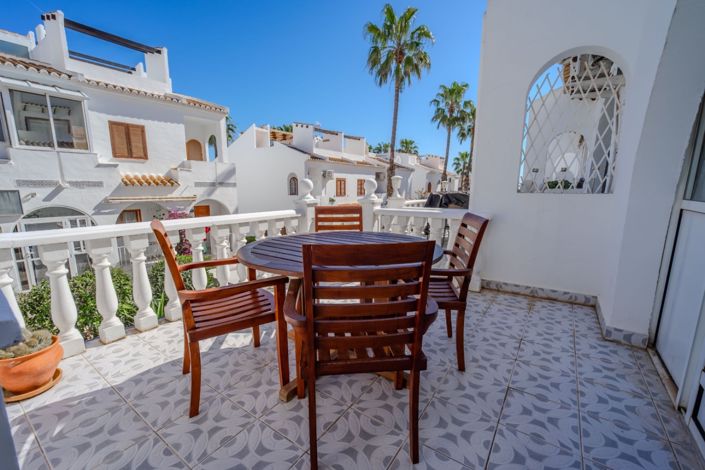 Image No.23-3 Bed Townhouse for sale