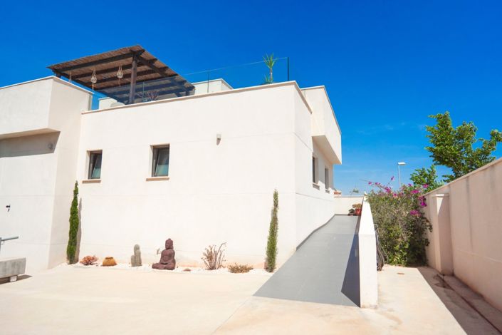 Image No.17-4 Bed Villa for sale