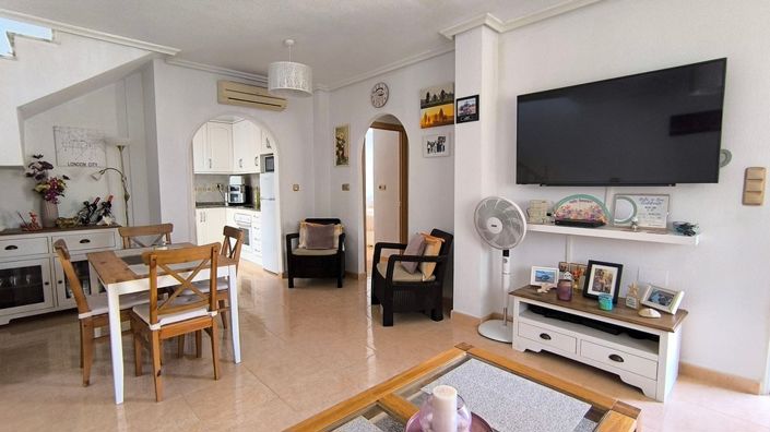 Image No.2-3 Bed House for sale