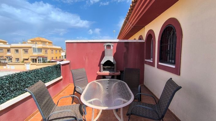 Image No.24-3 Bed House for sale