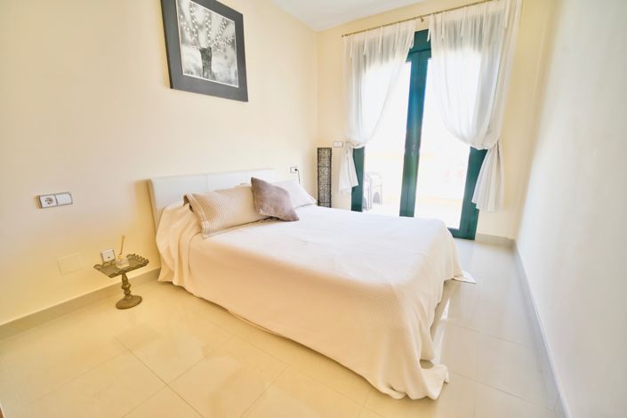 Image No.18-2 Bed Apartment for sale