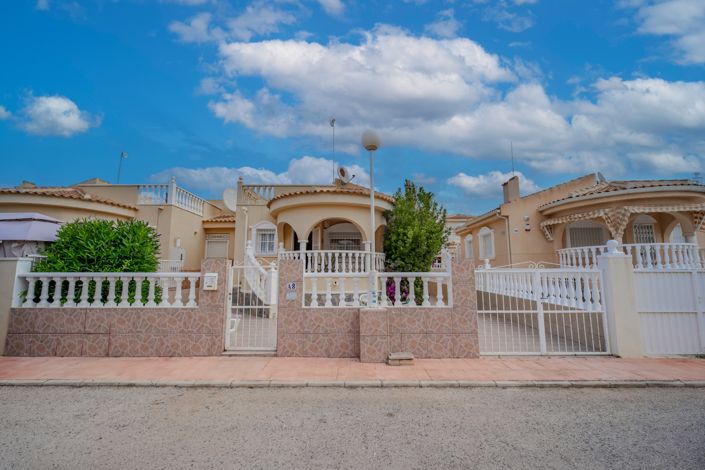 Image No.15-2 Bed House for sale