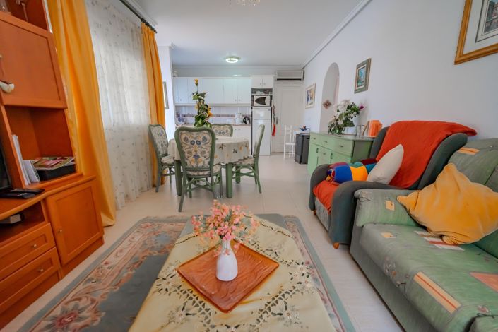 Image No.5-2 Bed House for sale