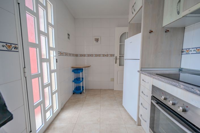 Image No.12-2 Bed Townhouse for sale