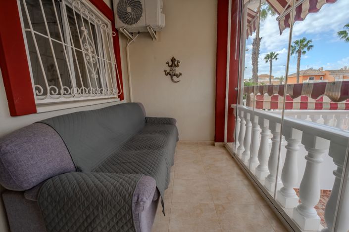 Image No.23-2 Bed Townhouse for sale