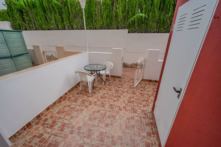 Image No.26-2 Bed Townhouse for sale