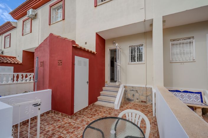 Image No.28-2 Bed Townhouse for sale