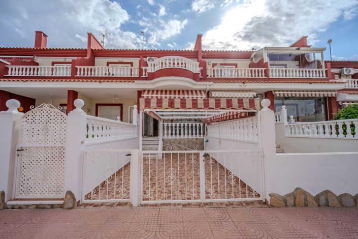 Image No.33-2 Bed Townhouse for sale