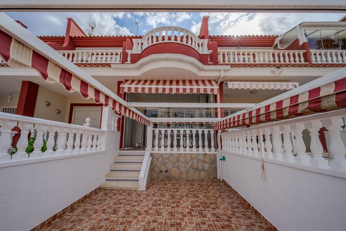 Image No.34-2 Bed Townhouse for sale