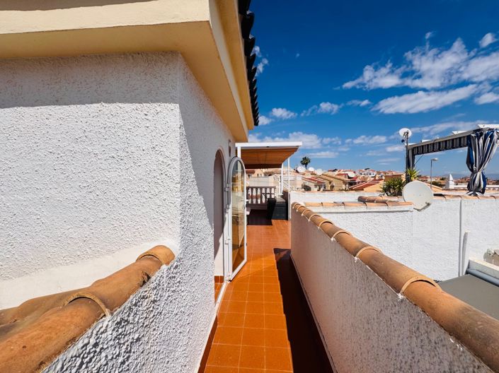 Image No.19-2 Bed House for sale