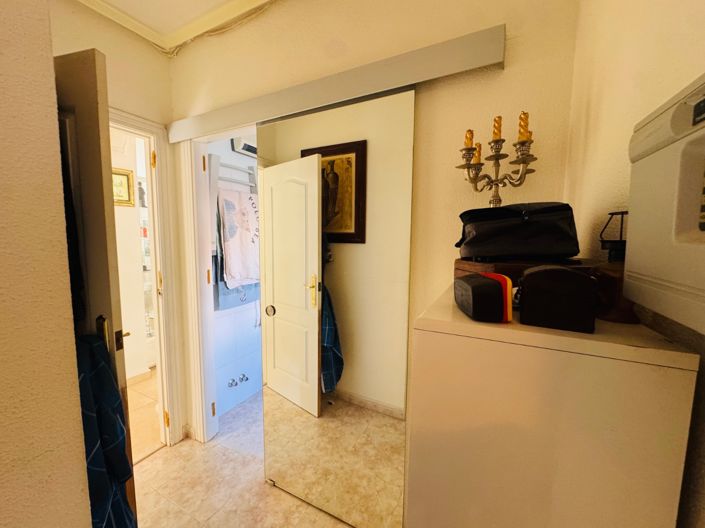 Image No.28-2 Bed House for sale