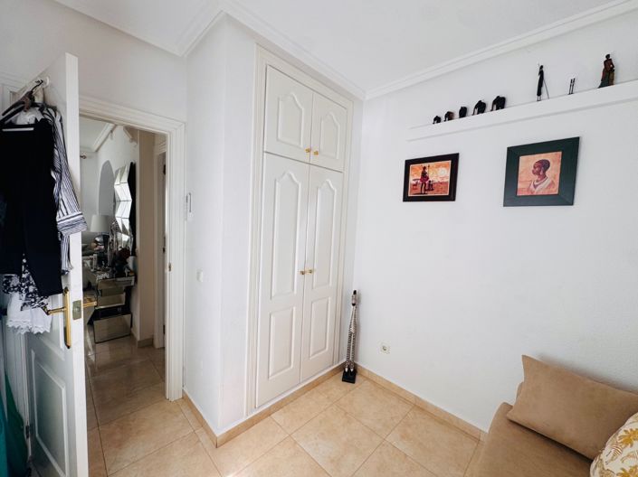 Image No.30-2 Bed House for sale