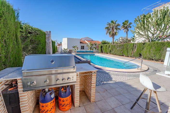 Image No.56-3 Bed Villa for sale