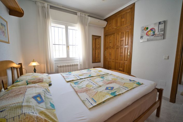 Image No.18-5 Bed Villa for sale