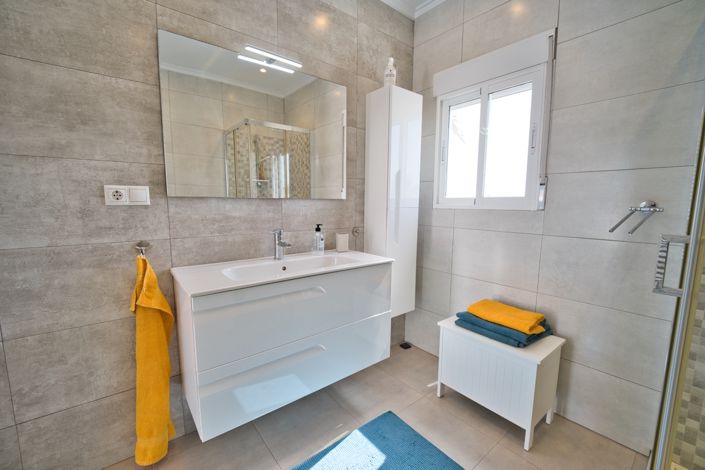 Image No.21-5 Bed Villa for sale