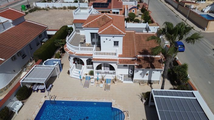 Image No.31-5 Bed Villa for sale