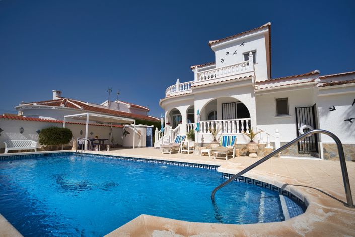 Image No.33-5 Bed Villa for sale