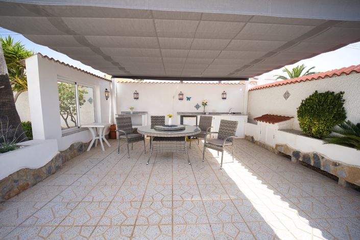 Image No.38-5 Bed Villa for sale