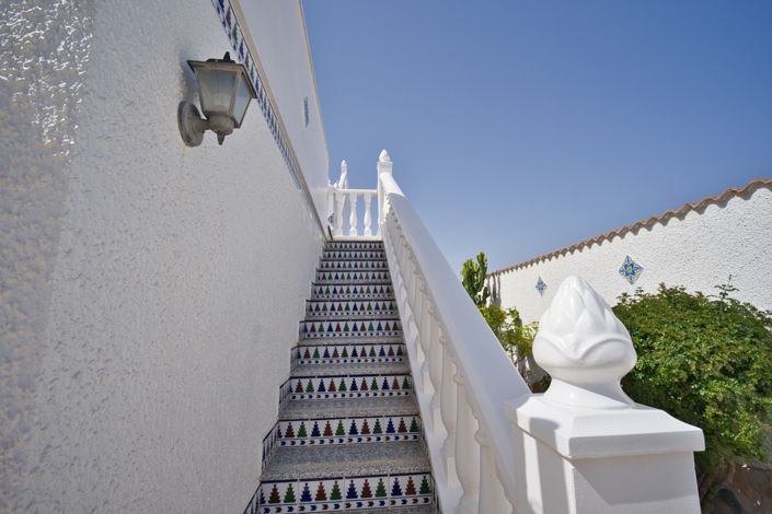 Image No.42-5 Bed Villa for sale