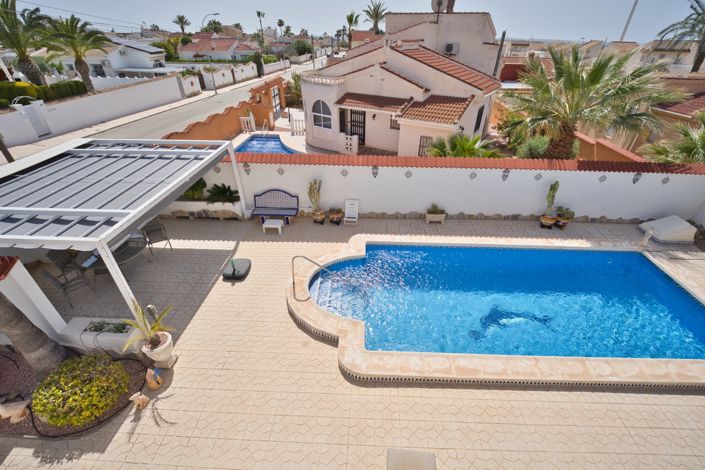 Image No.48-5 Bed Villa for sale