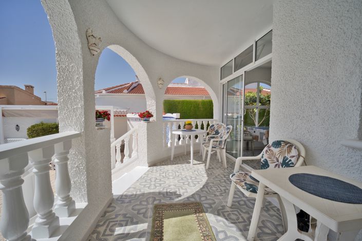 Image No.55-5 Bed Villa for sale