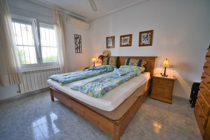 Image No.9-5 Bed Villa for sale