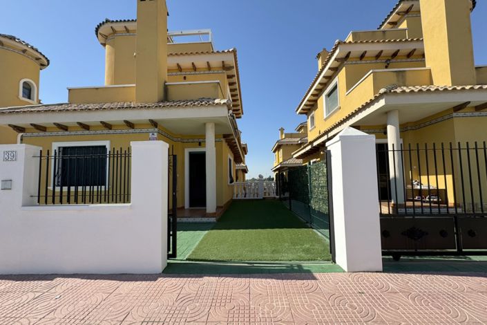 Image No.25-3 Bed Villa for sale
