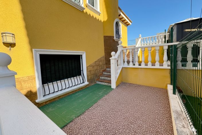 Image No.26-3 Bed Villa for sale