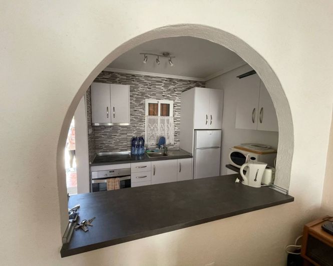 Image No.6-2 Bed Townhouse for sale