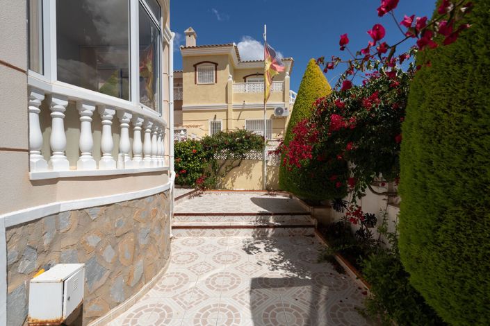 Image No.17-2 Bed Apartment for sale