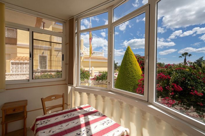 Image No.21-2 Bed Apartment for sale