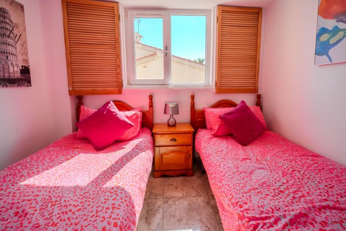 Image No.20-4 Bed Villa for sale
