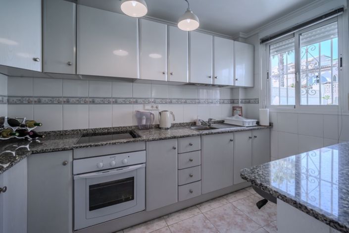 Image No.4-4 Bed Villa for sale