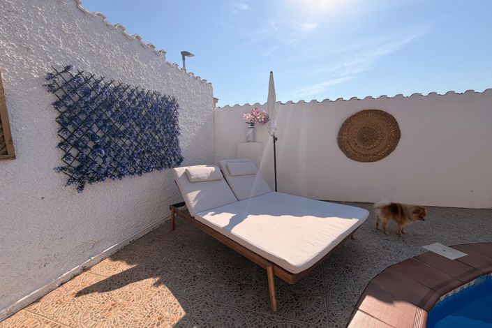Image No.10-3 Bed Villa for sale