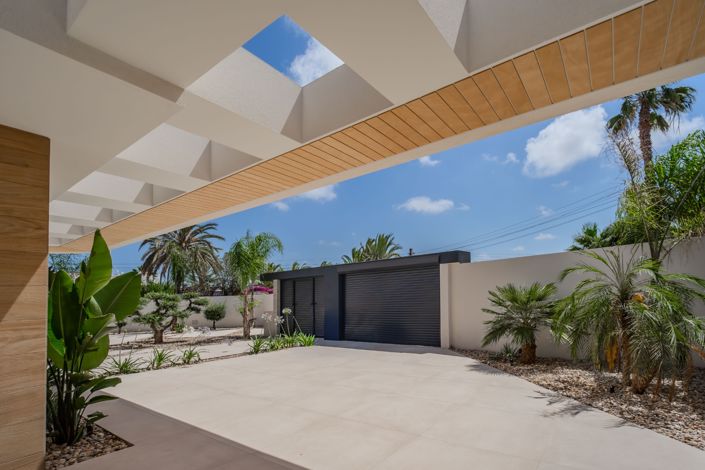 Image No.26-4 Bed Villa for sale