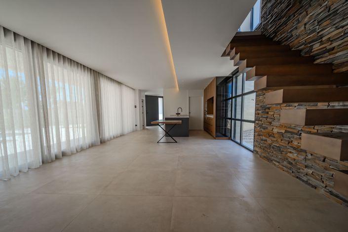 Image No.51-4 Bed Villa for sale