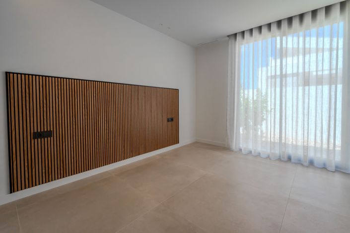 Image No.54-4 Bed Villa for sale